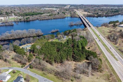 4437 Old Wells Road Eau Claire WI 54703