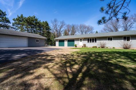 4437 Old Wells Road Eau Claire WI 54703