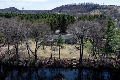 4437 Old Wells Road Eau Claire WI 54703