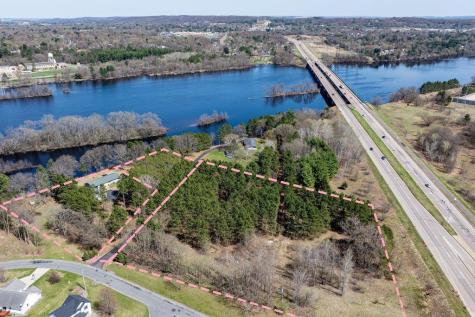 4437 Old Wells Road Eau Claire WI 54703