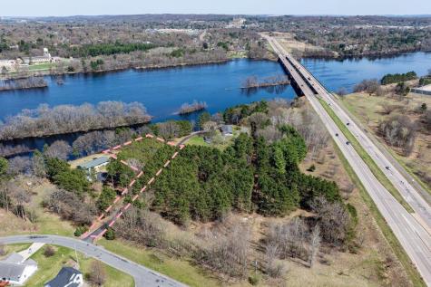 4437 Old Wells Road Eau Claire WI 54703