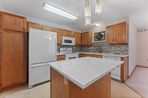 8725 Baxter Way Inver Grove Heights MN 55076