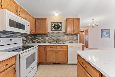 8725 Baxter Way Inver Grove Heights MN 55076