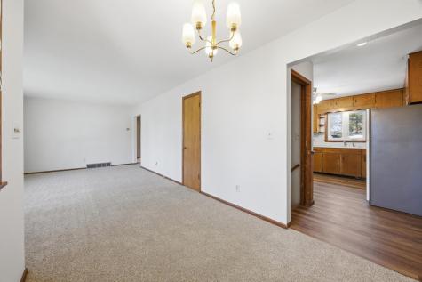 208 10 1/2 Avenue W West Fargo ND 58078