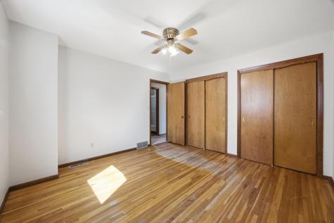 208 10 1/2 Avenue W West Fargo ND 58078