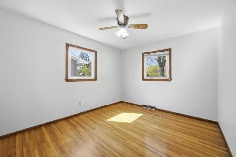 208 10 1/2 Avenue W West Fargo ND 58078