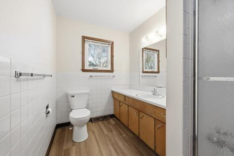 208 10 1/2 Avenue W West Fargo ND 58078