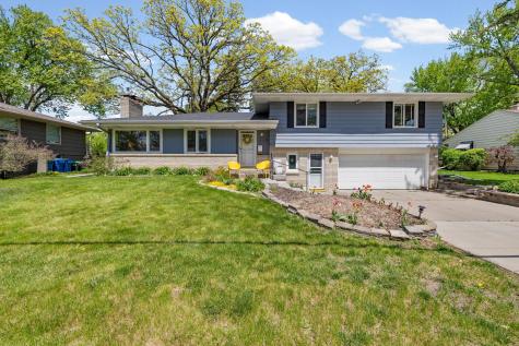 5320 Maddox Lane Edina MN 55436