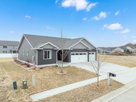 3038 Lake Meadow Drive NW Rochester MN 55901