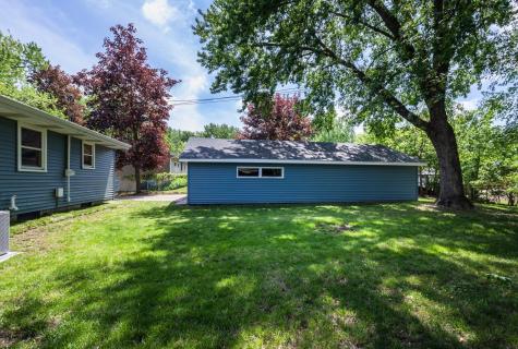 616 Esther Lane Woodbury MN 55125