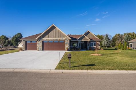 626 Lake Forest Circle Detroit Lakes MN 56501