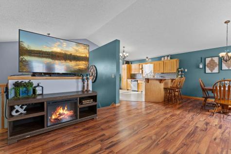 1106 Maplewood Avenue SW Isanti MN 55040