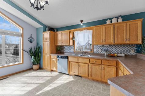 1106 Maplewood Avenue SW Isanti MN 55040