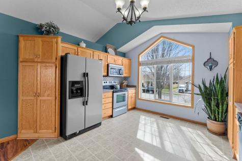 1106 Maplewood Avenue SW Isanti MN 55040