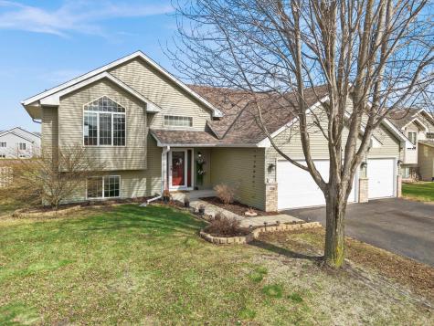 1106 Maplewood Avenue SW Isanti MN 55040
