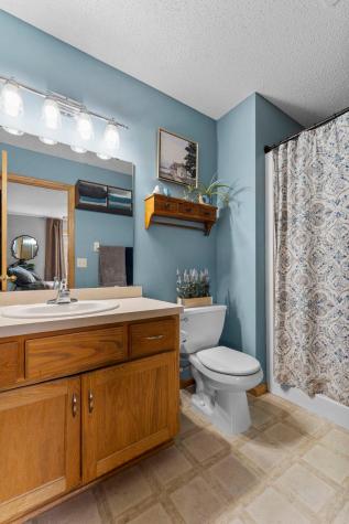 1106 Maplewood Avenue SW Isanti MN 55040