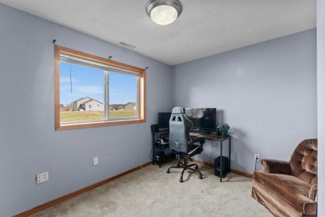 1106 Maplewood Avenue SW Isanti MN 55040
