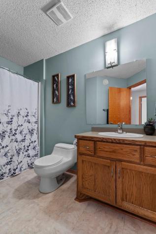 1106 Maplewood Avenue SW Isanti MN 55040