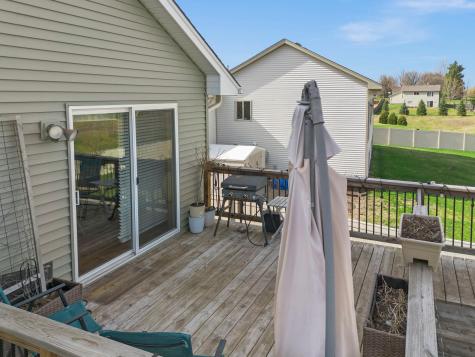 1106 Maplewood Avenue SW Isanti MN 55040