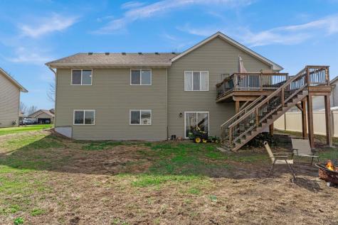 1106 Maplewood Avenue SW Isanti MN 55040