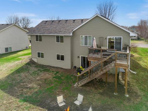 1106 Maplewood Avenue SW Isanti MN 55040