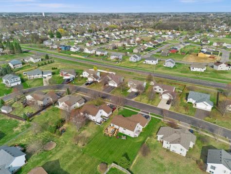1106 Maplewood Avenue SW Isanti MN 55040