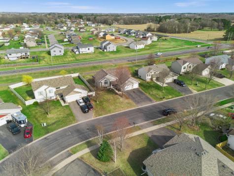 1106 Maplewood Avenue SW Isanti MN 55040