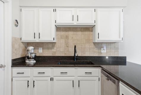 4702 Grenada Point Eagan MN 55122