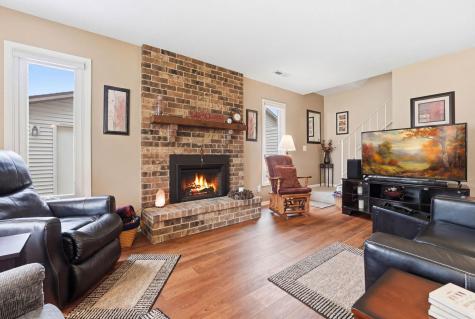 4702 Grenada Point Eagan MN 55122