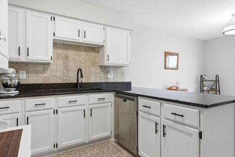 4702 Grenada Point Eagan MN 55122