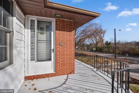 2181 Sunrise Drive N Maplewood MN 55117
