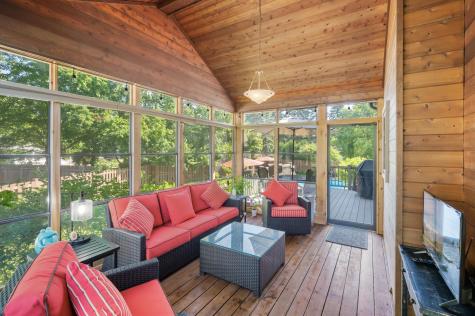 1416 Pinefield Court White Bear Lake MN 55110