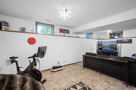 1416 Pinefield Court White Bear Lake MN 55110