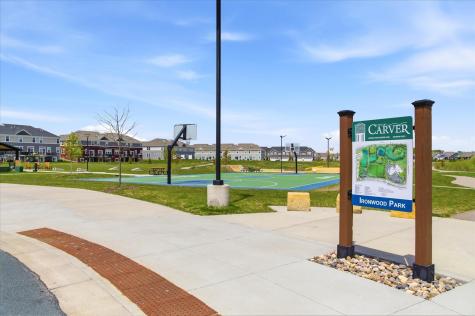 1502 Dogwood Lane Carver MN 55315