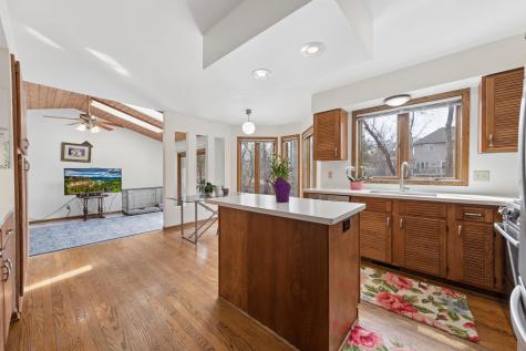 2248 James Street Eagan MN 55122