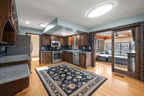 18725 28th Avenue N Plymouth MN 55447