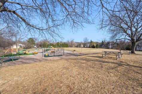 18725 28th Avenue N Plymouth MN 55447