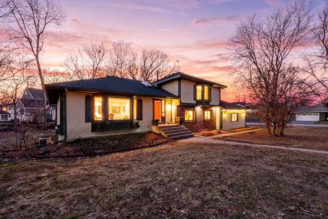 18725 28th Avenue N Plymouth MN 55447