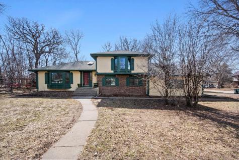 18725 28th Avenue N Plymouth MN 55447