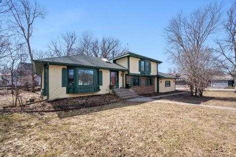 18725 28th Avenue N Plymouth MN 55447