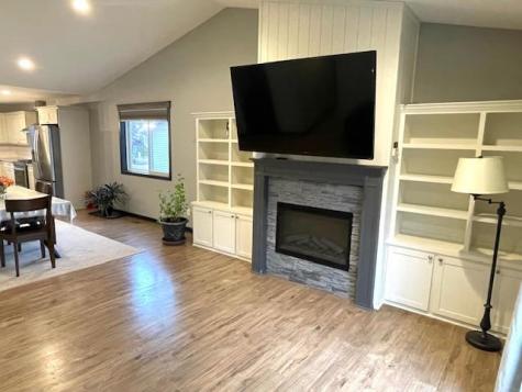 646 Grafton Avenue N Oakdale MN 55128