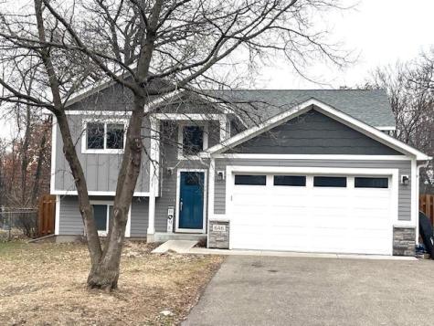 646 Grafton Avenue N Oakdale MN 55128