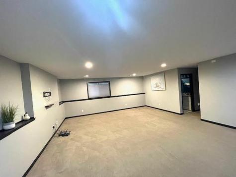 646 Grafton Avenue N Oakdale MN 55128