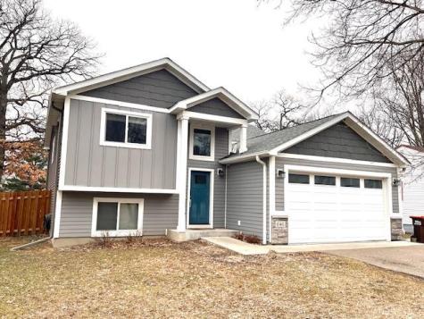 646 Grafton Avenue N Oakdale MN 55128