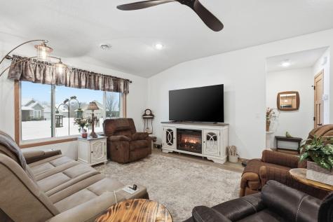 511 Southfork Circle SE Hutchinson MN 55350