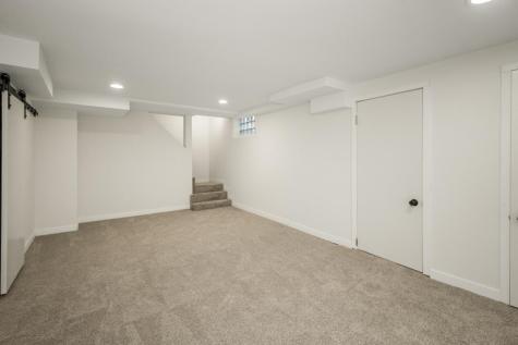212 Page Street W Saint Paul MN 55107
