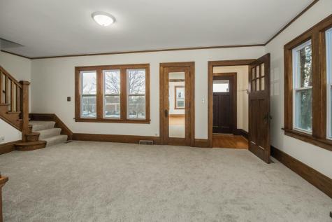 212 Page Street W Saint Paul MN 55107