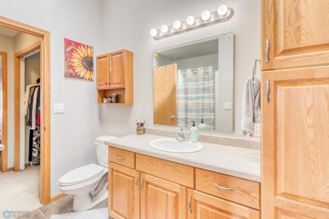 912 37th Avenue S Moorhead MN 56560
