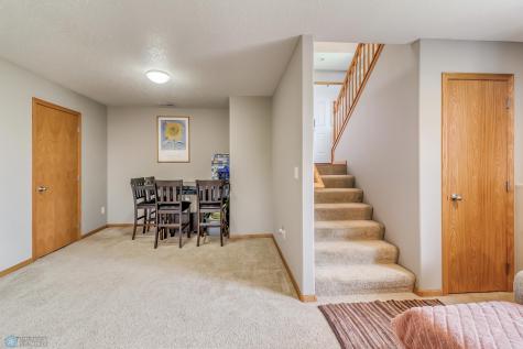 912 37th Avenue S Moorhead MN 56560