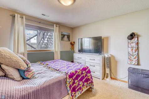 912 37th Avenue S Moorhead MN 56560